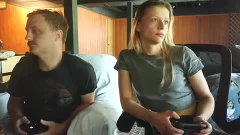 Snapshot of shinyandused chatting on September 2025 05:58:02 PM shinyandused online show from September 2025 05:58:02 PM