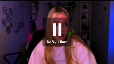 Kaya online show from May 2026 07:10:02 PM
