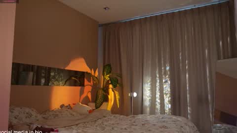 Snapshot of shinyways chatting on October 2025 02:56:01 AM Melissa online show from October 2025 02:56:01 AM