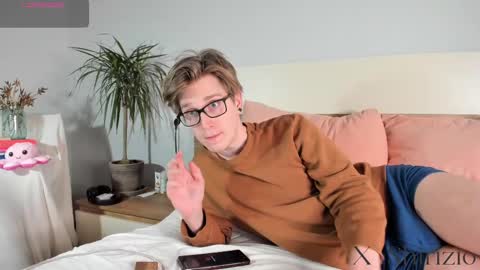 Snapshot of shirizo chatting on February 2025 10:39:02 PM Matthew online show from February 2025 10:39:02 PM