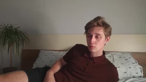 Snapshot of shirizo chatting on October 2025 08:53:02 PM Matthew online show from October 2025 08:53:02 PM