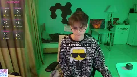 Snapshot of shiromy_ chatting on April 2026 11:09:02 PM shiromy_ online show from April 2026 11:09:02 PM