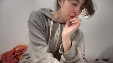 Snapshot of shizukuhunter chatting on November 2025 06:19:01 PM shizukuhunter online show from November 2025 06:19:01 PM