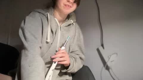 Snapshot of shizukuhunter chatting on November 2025 06:40:02 PM shizukuhunter online show from November 2025 06:40:02 PM