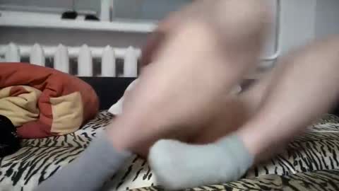 Snapshot of shizukuhunter chatting on November 2025 09:15:01 PM shizukuhunter online show from November 2025 09:15:01 PM