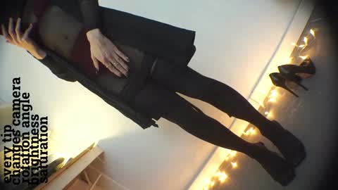 Snapshot of shoes_europe chatting on December 2024 08:26:02 PM Vara online show from December 2024 08:26:02 PM