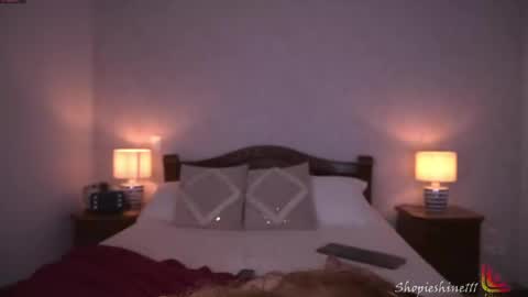 Sophie online show from April 2026 01:42:01 AM