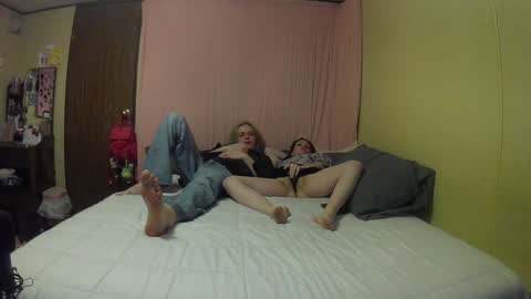 Snapshot of short_cakes05 chatting on December 2024 06:35:01 AM Short Cakes online show from December 2024 06:35:01 AM