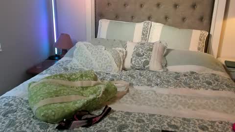 Snapshot of shortstuff79 chatting on October 2025 01:40:02 PM shortstuff79 online show from October 2025 01:40:02 PM