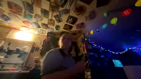 shorty920505 online show from December 2025 11:20:01 PM