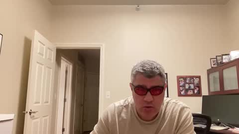 Snapshot of showmet chatting on December 2024 07:21:01 AM Chicago Guy online show from December 2024 07:21:01 AM