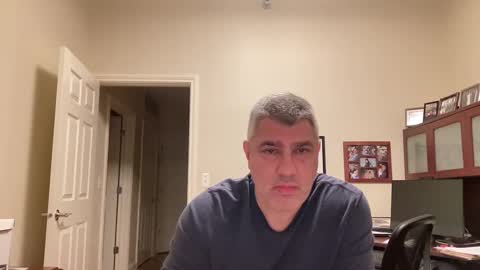 Snapshot of showmet chatting on February 2025 12:41:01 AM Chicago Guy online show from February 2025 12:41:01 AM