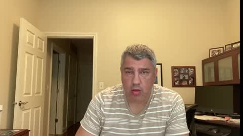 Snapshot of showmet chatting on September 2025 10:22:02 PM Chicago Guy online show from September 2025 10:22:02 PM