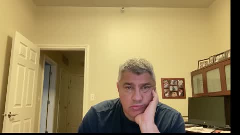 Snapshot of showmet chatting on October 2025 10:54:02 PM Chicago Guy online show from October 2025 10:54:02 PM