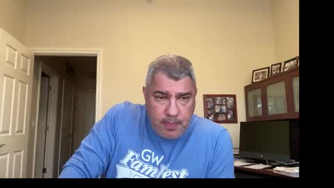 Snapshot of showmet chatting on November 2025 10:04:02 PM Chicago Guy online show from November 2025 10:04:02 PM