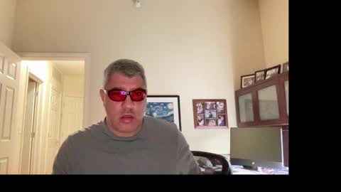 Snapshot of showmet chatting on January 2026 04:17:02 AM Chicago Guy online show from January 2026 04:17:02 AM