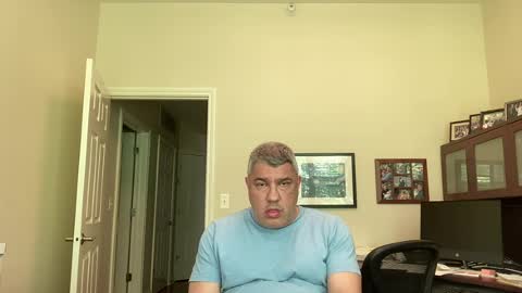 Chicago Guy online show from July 2026 07:40:02 PM