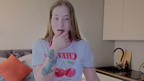 Snapshot of showmeyourfetish chatting on June 2026 04:15:02 AM ShowmeYourfetish online show from June 2026 04:15:02 AM