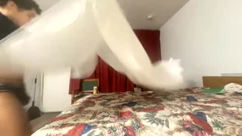 Snapshot of shurthingxx chatting on January 2025 07:43:01 AM shurthingxx online show from January 2025 07:43:01 AM