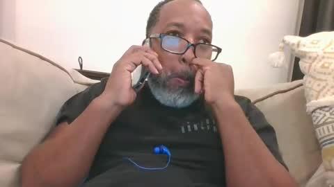 SHY333 online show from September 2025 02:33:02 AM