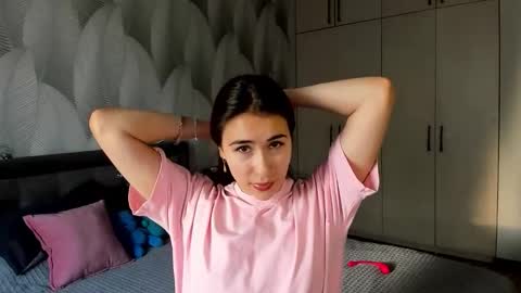 Mika online show from September 2025 01:31:02 AM