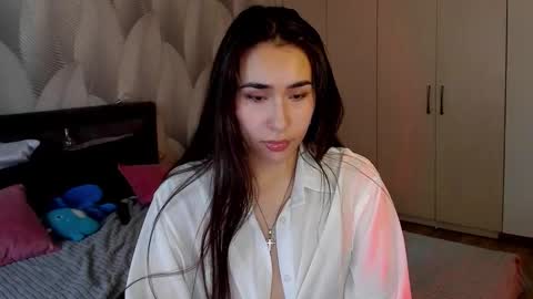 Snapshot of shy_bambiii chatting on November 2025 02:54:01 AM Mika online show from November 2025 02:54:01 AM