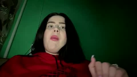 shy_couple_cute online show from February 2025 07:44:02 AM