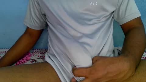 shyeyes online show from December 2024 08:34:02 AM