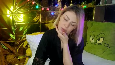shy_girl80 online show from December 2025 10:31:01 AM