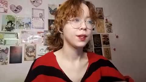 Milena online show from October 2025 01:07:01 PM