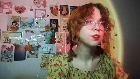 Milena online show from December 2025 01:09:02 PM