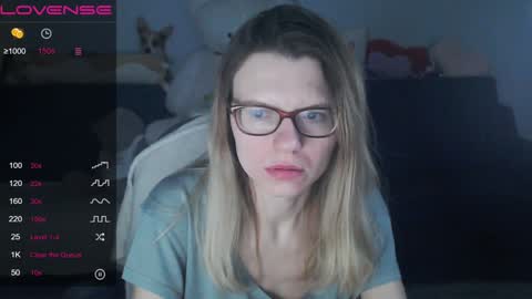 Snapshot of shy_moony chatting on February 2025 01:09:01 AM just Alex online show from February 2025 01:09:01 AM