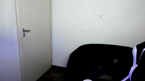 Snapshot of shy_nerd_babyy chatting on June 2026 10:15:01 AM shy_nerd_babyy online show from June 2026 10:15:01 AM
