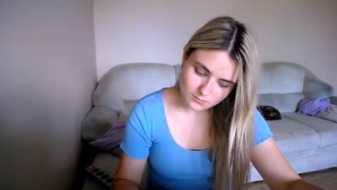 shy_sabrina_ online show from July 2026 12:59:02 PM