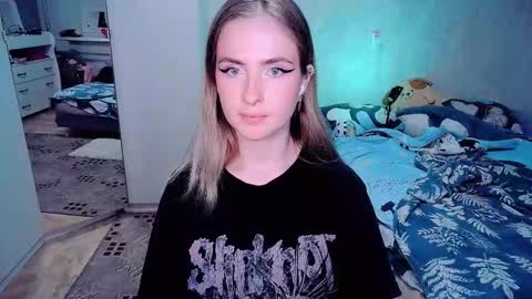 Effie online show from October 2025 03:47:02 PM