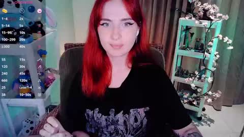Snapshot of shyfoxxxy chatting on May 2026 09:51:02 AM Effie online show from May 2026 09:51:02 AM