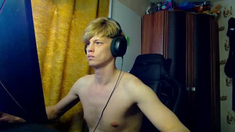 Tom and Betty online show from April 2026 04:46:01 AM