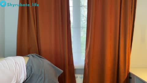 Aurora online show from April 2026 06:41:02 AM