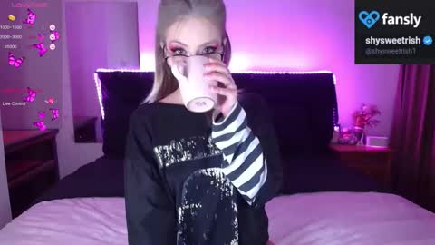 Snapshot of shysweetrish chatting on September 2025 04:13:02 AM shysweetrish online show from September 2025 04:13:02 AM