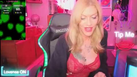 shytrans_uk online show from April 2026 10:00:02 PM