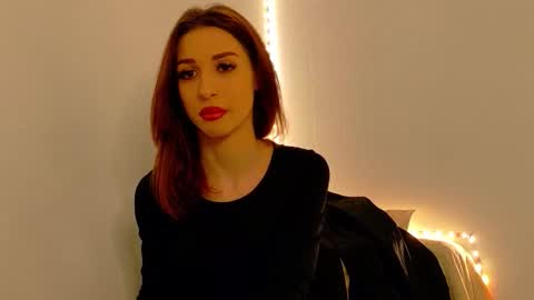 Snapshot of sia_a chatting on November 2025 01:43:01 PM Anastasia online show from November 2025 01:43:01 PM