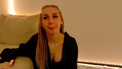 Snapshot of sia_a chatting on December 2025 07:01:02 AM Anastasia online show from December 2025 07:01:02 AM