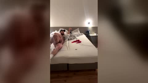 sian_1001 online show from May 2026 10:04:02 PM
