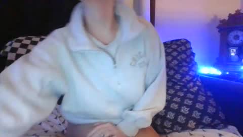 Snapshot of sidneyraee chatting on November 2025 01:34:01 PM Mrs. St. Patrickk online show from November 2025 01:34:01 PM