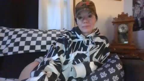 Snapshot of sidneyraee chatting on November 2025 02:53:02 PM Mrs. St. Patrickk online show from November 2025 02:53:02 PM