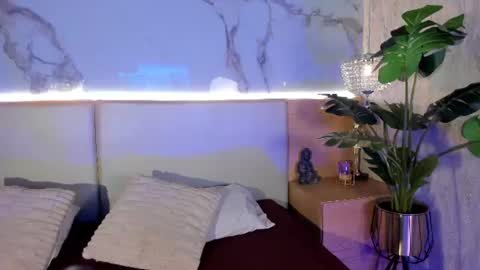 sienna belluccii online show from August 2026 11:12:02 AM
