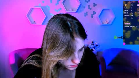 Snapshot of sienna_blaze_ chatting on December 2025 08:48:02 PM Si online show from December 2025 08:48:02 PM