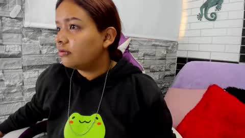 Snapshot of sienna_lux01 chatting on February 2026 11:33:01 AM sienna_lux01 online show from February 2026 11:33:01 AM