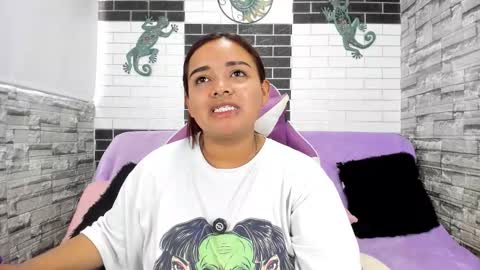 sienna_lux01 online show from March 2026 03:51:01 PM