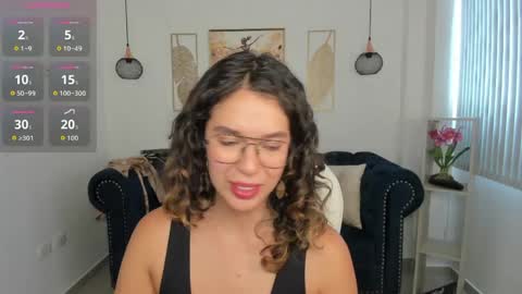 siiena online show from June 2026 07:05:01 PM